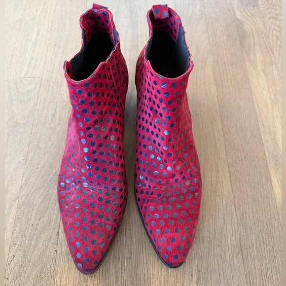 modern vice red suede polka dot chelsea boot🔴⚫️ - Picture 5 of 10